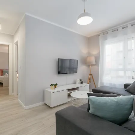 Апартаменты Calido En El Corazon De By
